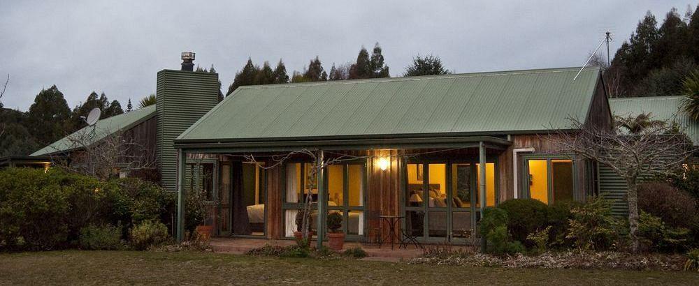 Whakaipo Lodge Tauposjön Exteriör bild